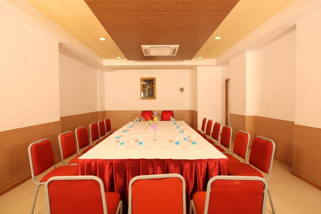 Sterling V Grand Madurai Hotel Exterior photo