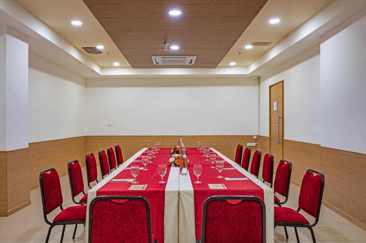 Sterling V Grand Madurai Hotel Exterior photo
