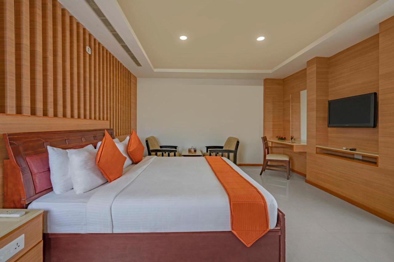 Sterling V Grand Madurai Hotel Exterior photo