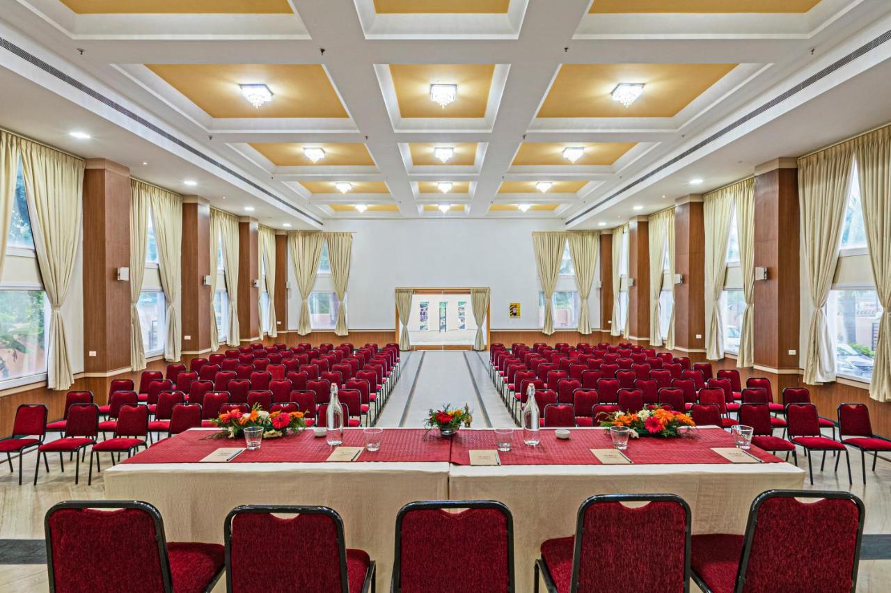 Sterling V Grand Madurai Hotel Exterior photo